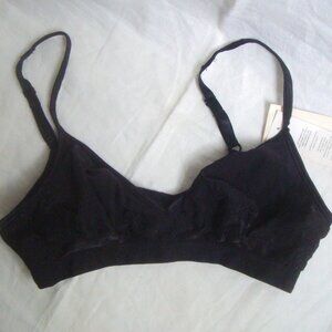 NEW barely there flawless fit 36A/B Bra Seamless Unpadded Black